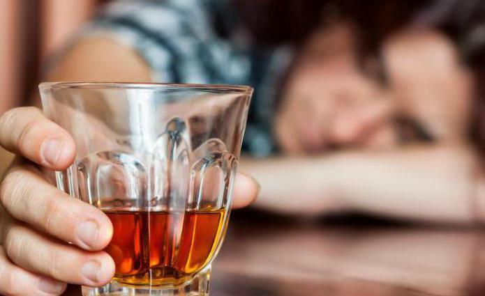 Koodaus alkoholismista pudottamalla laskimoon, seuraukset
