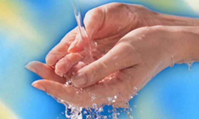 Hygienic treatment of hands